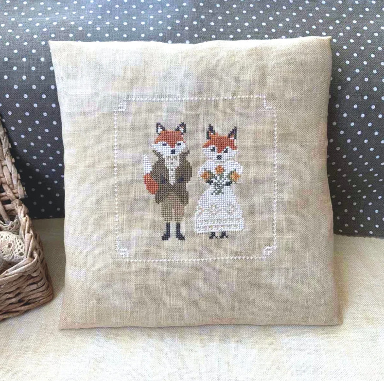 Fox Wedding Elegance - Cross Stitch Pattern