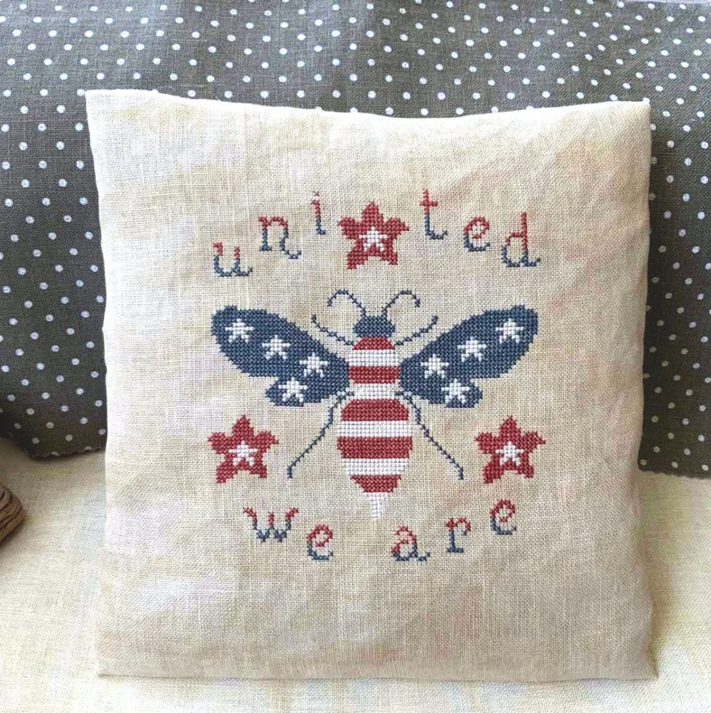 Patriotic Bee - PDF Cross Stitch Pattern
