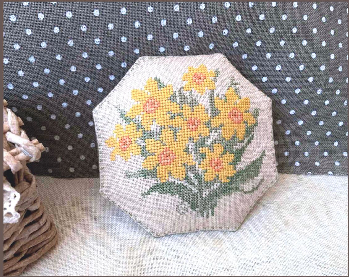 Garden Treasures Daffodils - Cross Stitch Pattern