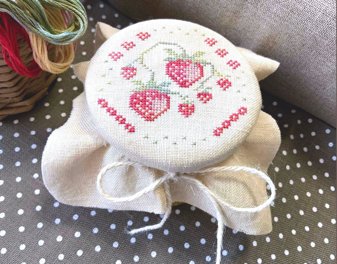 Strawberry Quaker - Cross Stitch Pattern