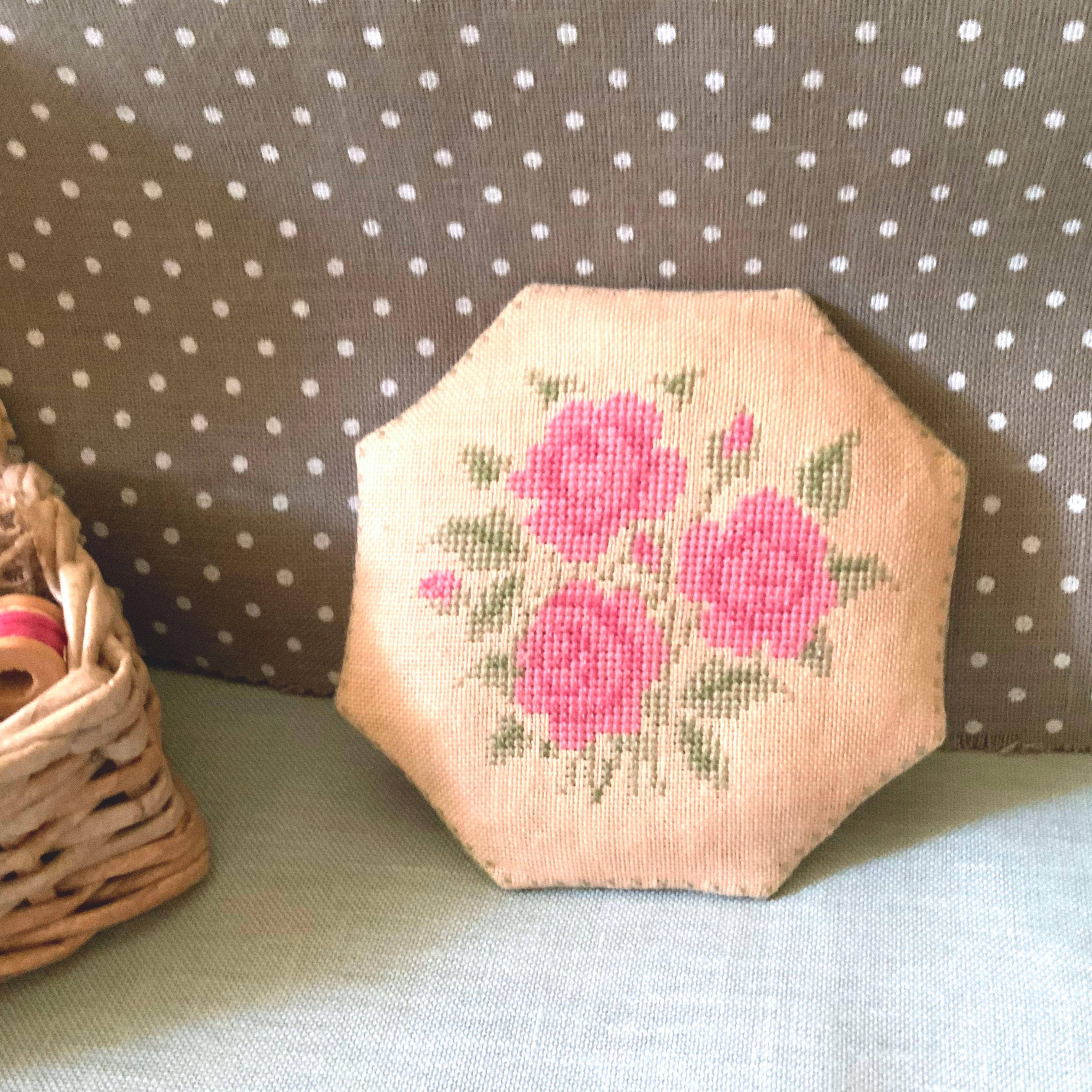 Garden Treasures - Roses - Cross Stitch Pattern