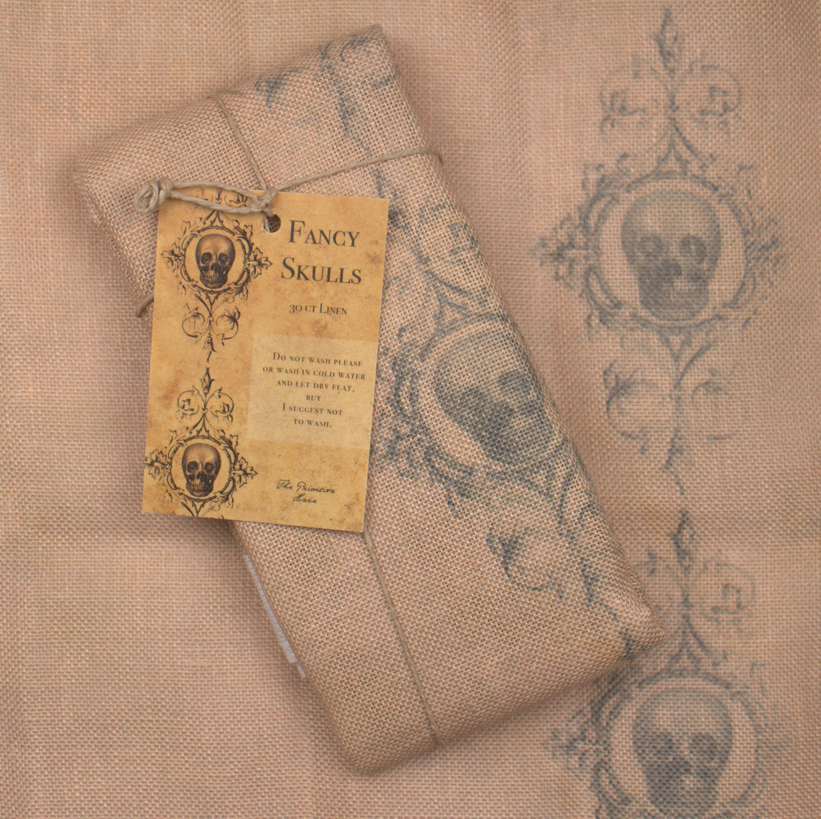 30 Count Fancy Skulls Linen Standard Cut