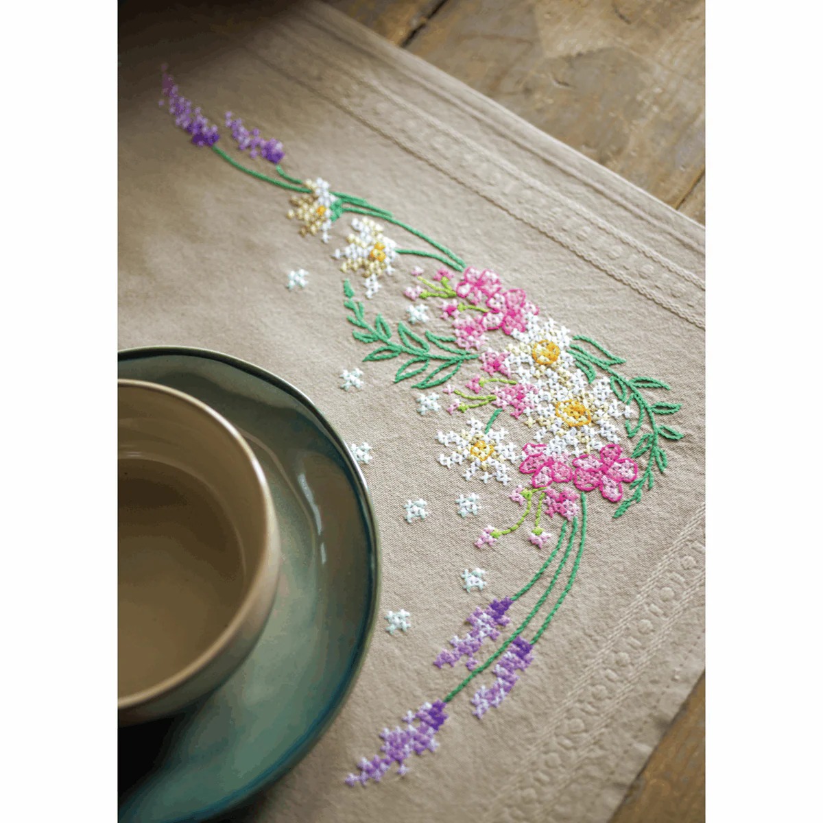 Spring Flowers Tablecloth - Embroidery Kit