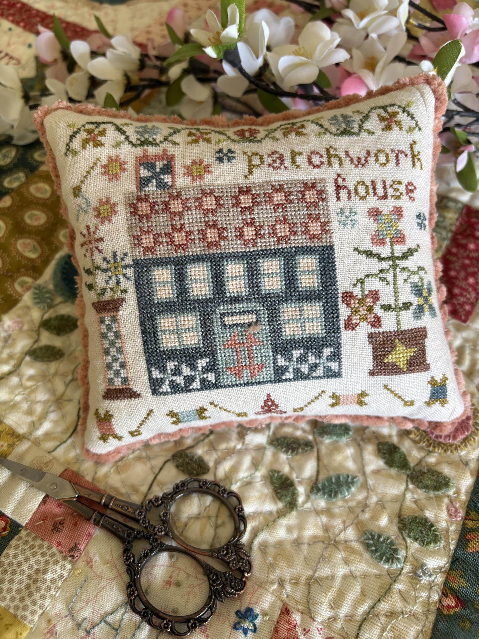 Patchwork House - Cross Stitch Pattern, zoomed in. Select this picture to zoom back out.