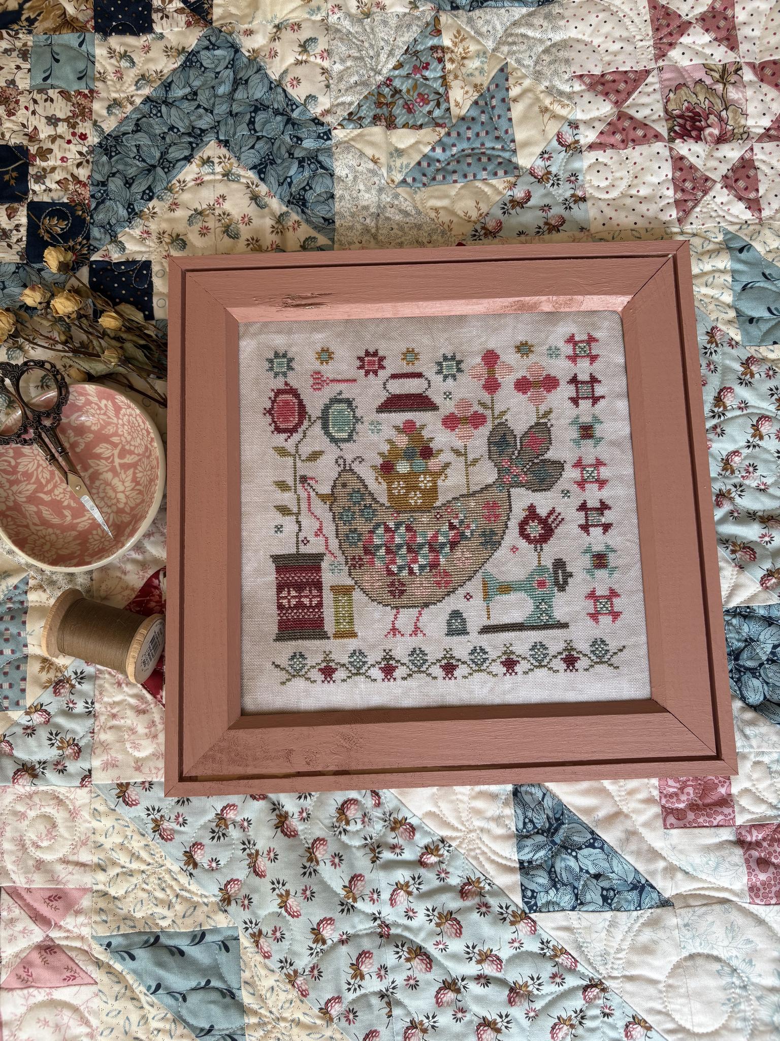 Quilty Bird - Cross Stitch Pattern, zoomed in. Select this picture to zoom back out.