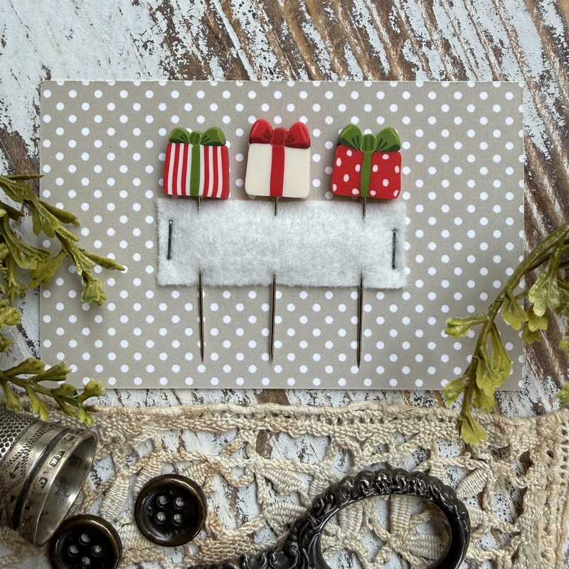 Christmas Gifts Pin Set, zoomed in. Select this picture to zoom back out.