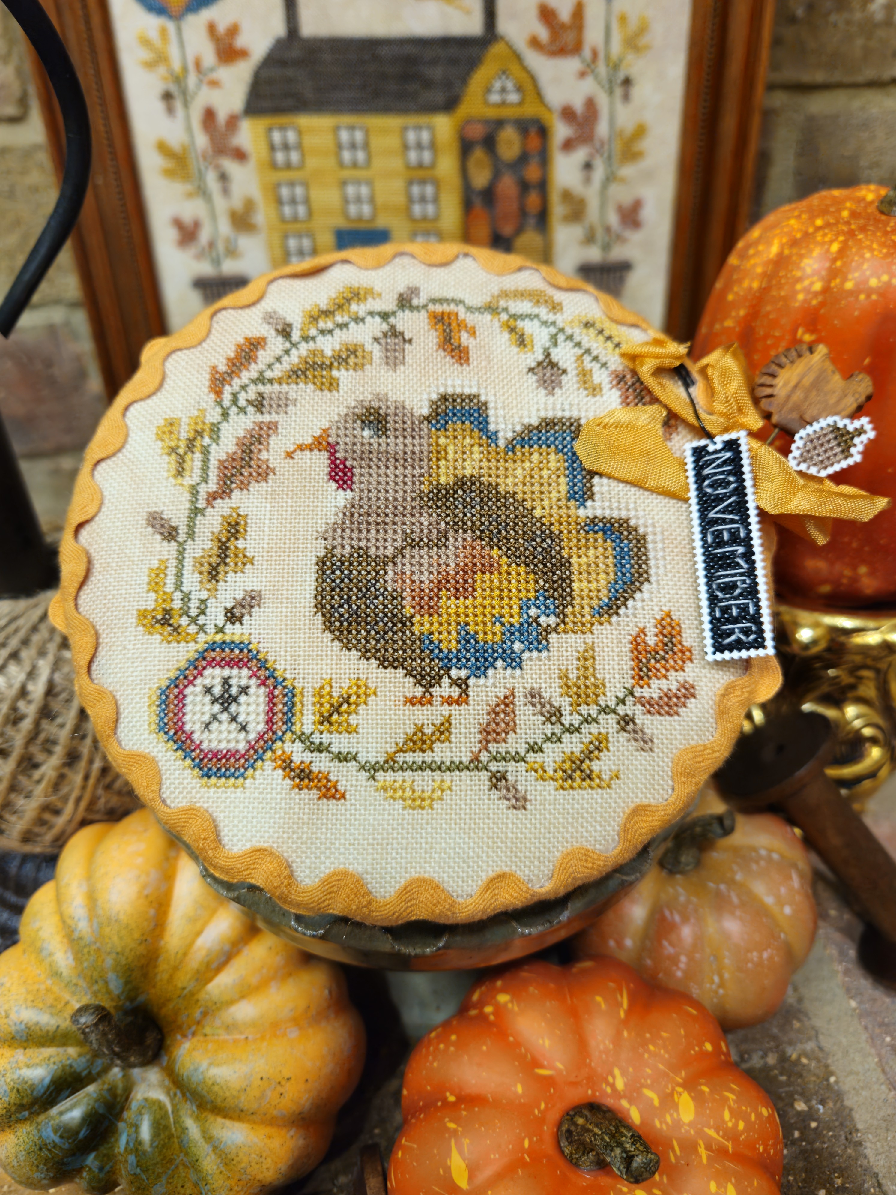 Pin Drum Shorties: Month #11 Turkey - Thanksgiving Pattern, zoomed in. Select this picture to zoom back out.