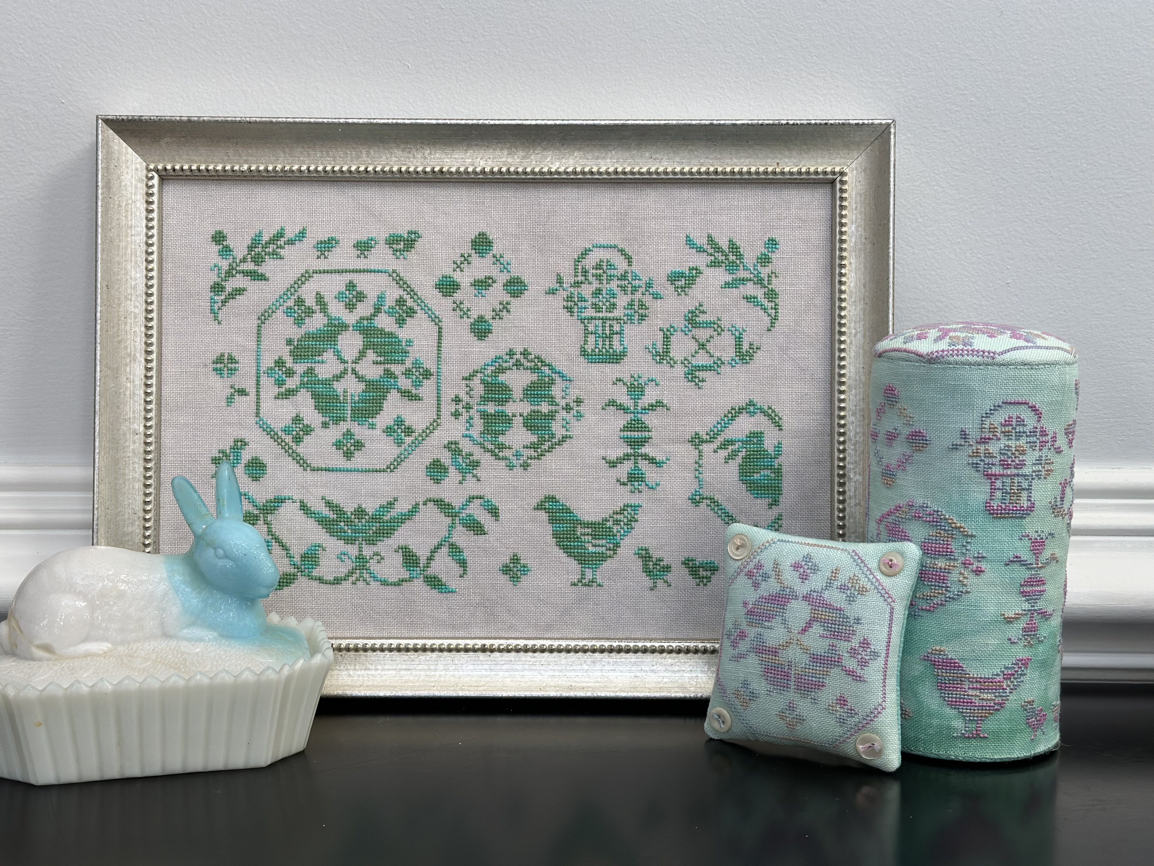 Spring Quaker - Bunnies & Chicks - Cross Stitch Pattern