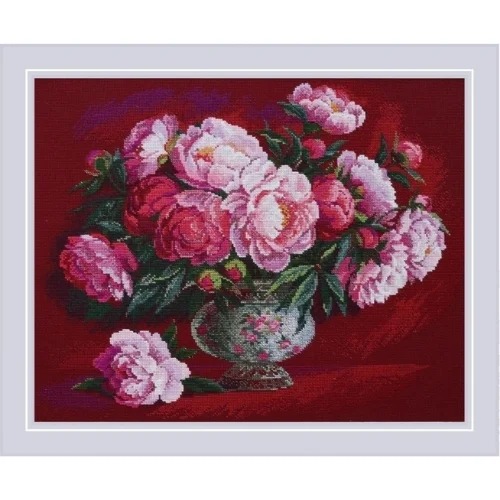 Luxurious Peonies - Cross Stitch Kit, zoomed in. Select this picture to zoom back out.