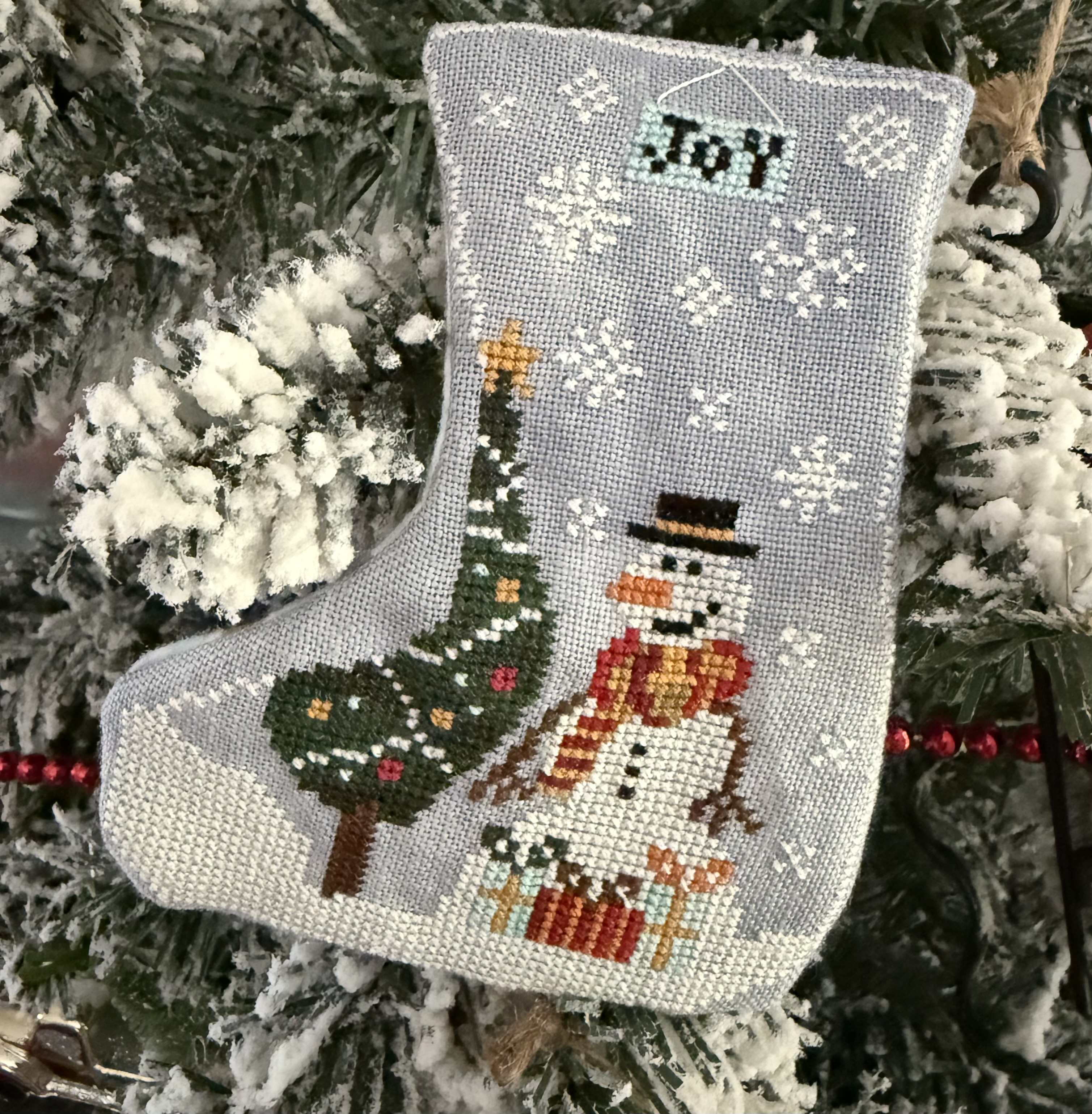 Under The Tree Stocking - Christmas Cross Stitch Pattern