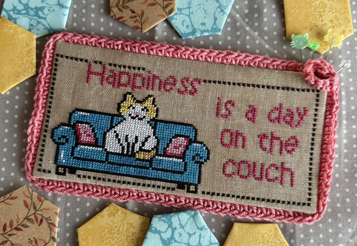 Happiness on the Couch - Cross Stitch Pattern