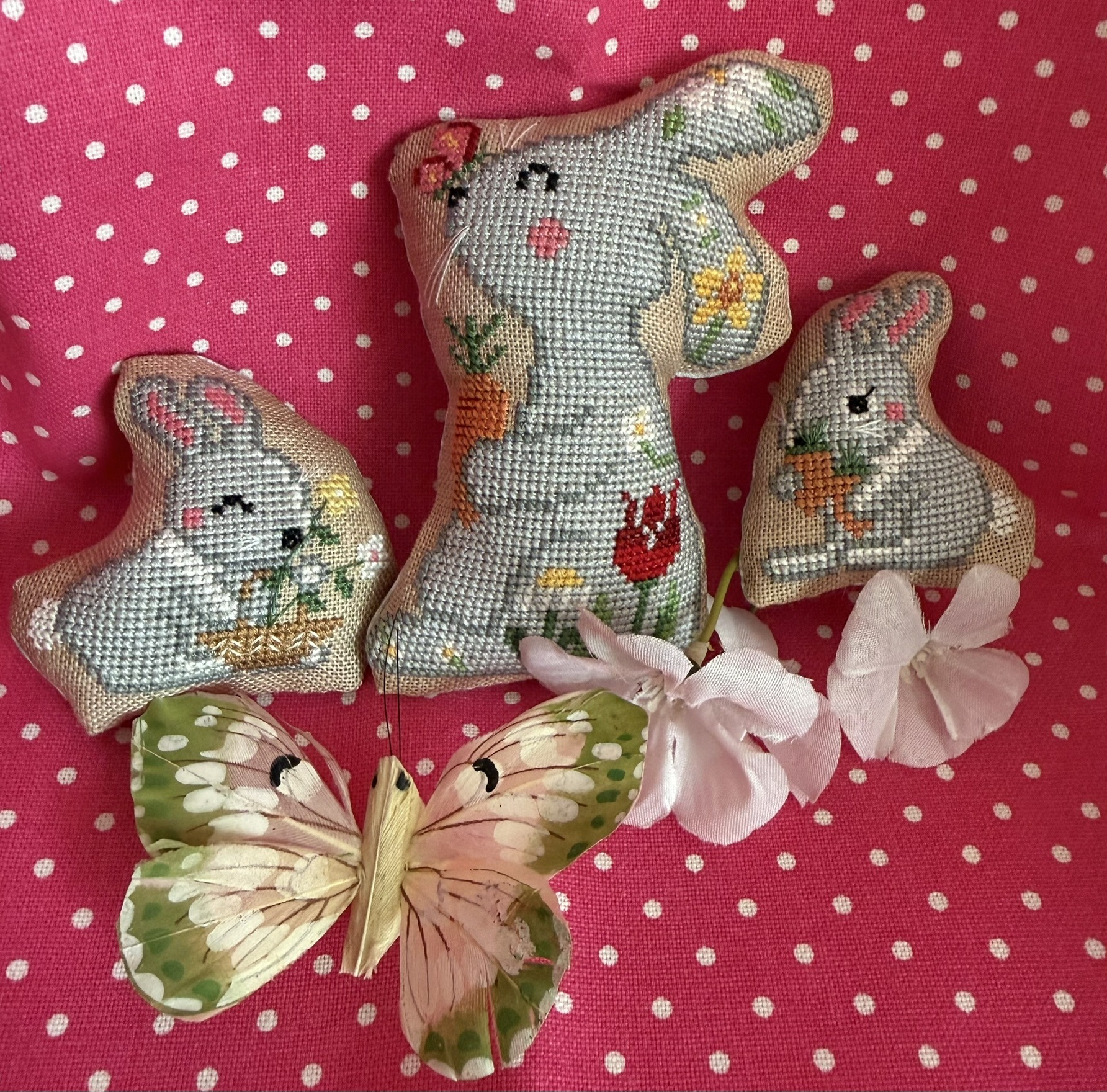 Bunnies - Mom & Cubs - Cross Stitch Pattern