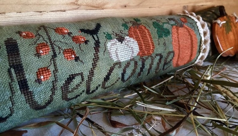 Welcome Harvest (with charm) - Cross Stitch Pattern