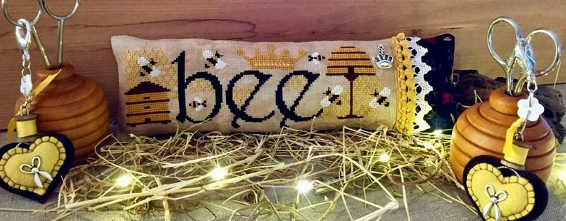 Bee - Cross Stitch Pattern