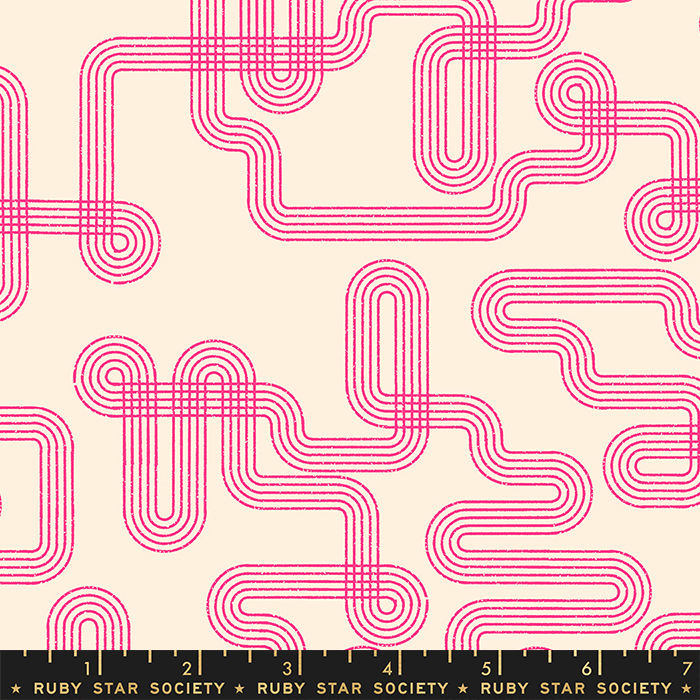Linear Labyrinth Playful - Quilt Fabric