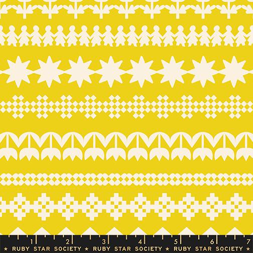 Paper Cuts 2 Chain Starfruit - Quilt Fabric