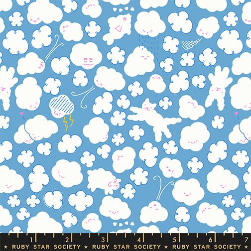 Float Cloudy Ripple - Quilt Fabric, zoomed in. Select this picture to zoom back out.