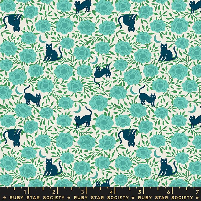 Backyard Hiding Cat Succulent - Quilt Fabric
