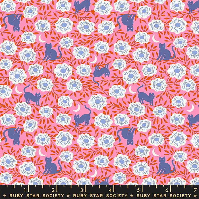 Backyard Hiding Cat Flamingo - Quilt Fabric