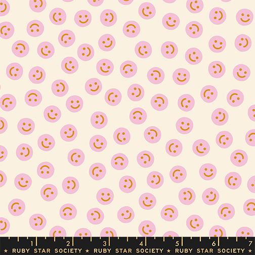 Egg and Friends Smile Natural - Quilt Fabric