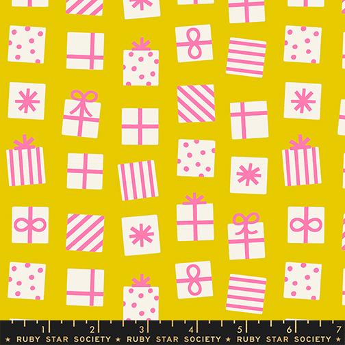 Merry Happy Gifts Golden Hour - Quilt Fabric