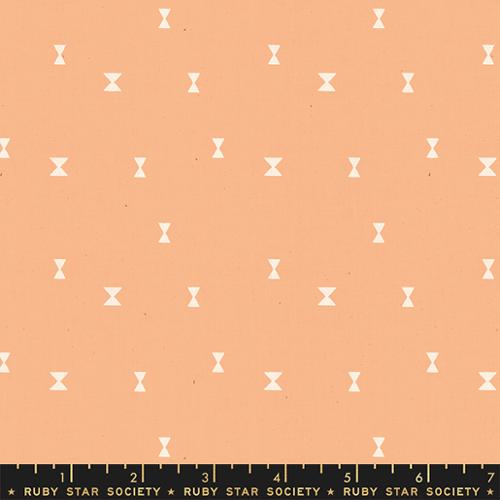 Vessel Balance Warm Peach - Quilt Fabric