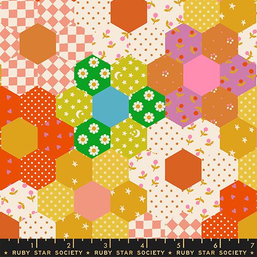 Catnap Hexagon Verdant - Quilt Fabric