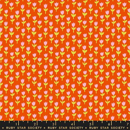1 800 Calico Floral Warm Red - Quilt Fabric, zoomed in. Select this picture to zoom back out.