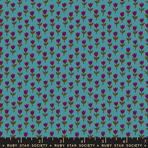 1 800 Calico Floral Storytime - Quilt Fabric, zoomed in. Select this picture to zoom back out.