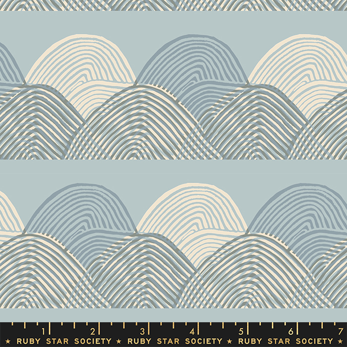 Floradora Polar - Quilt Fabric