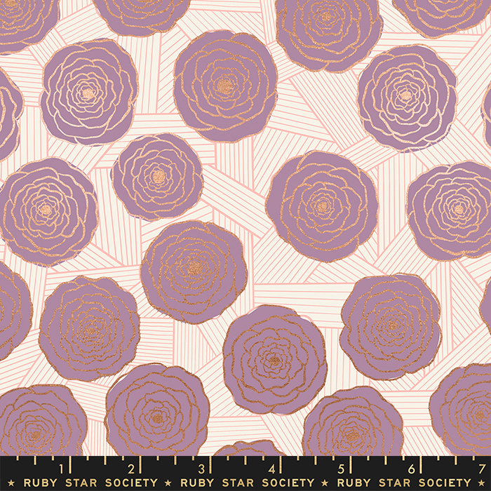 Floradora Metallic Lupine - Bunch Of Roses - Quilt Fabric