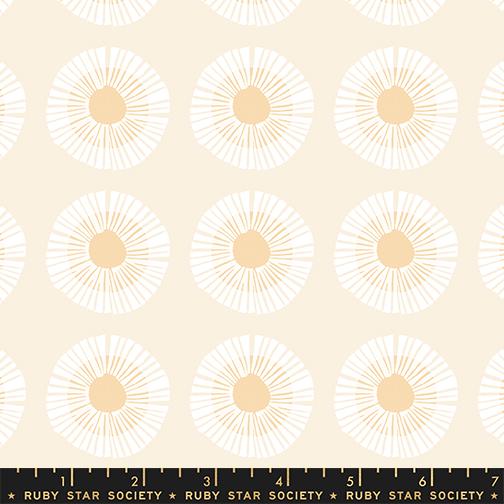 Reimagined Landscapes Daisy Natural - Quilt Fabric