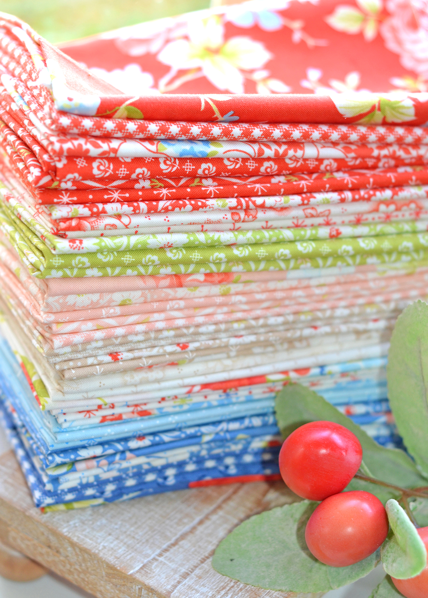 Rosie Flowers Rose - Quilt Fabric