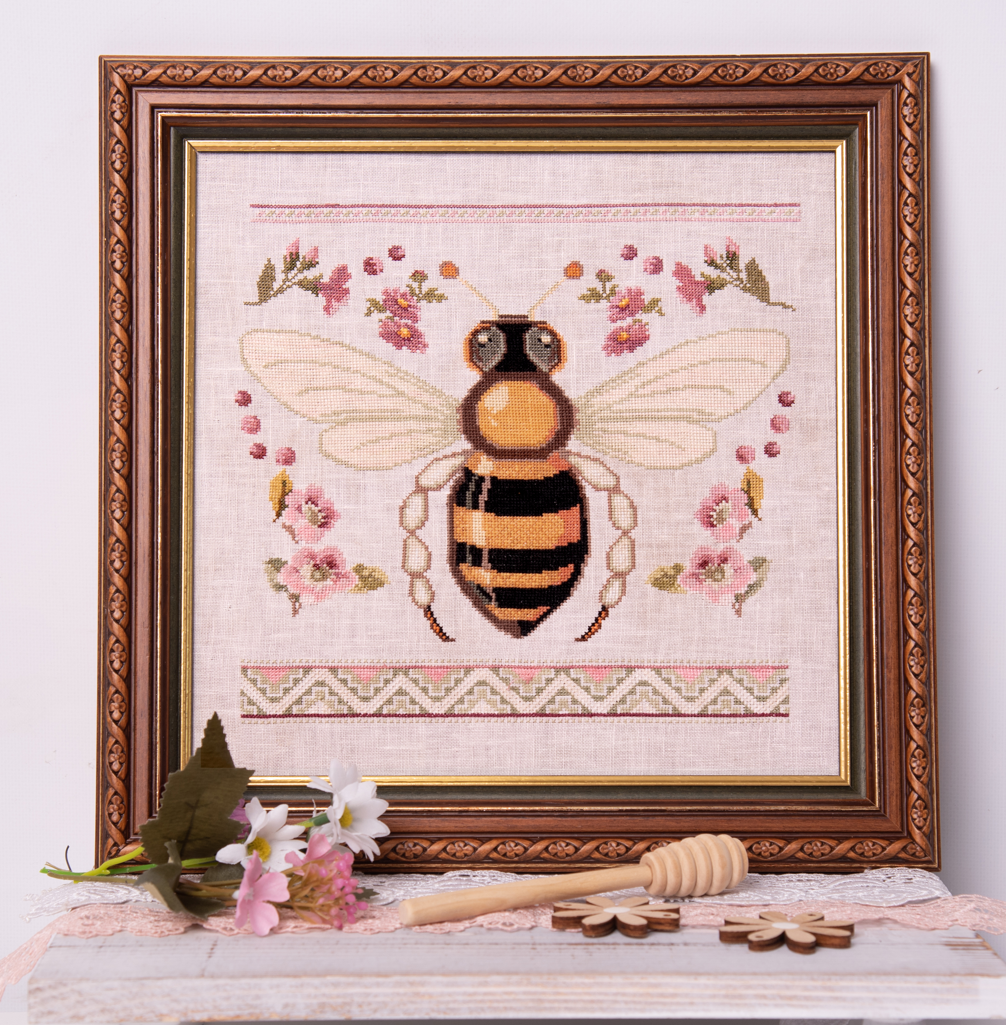 Bee and Blossoms -  Cross Stitch Pattern