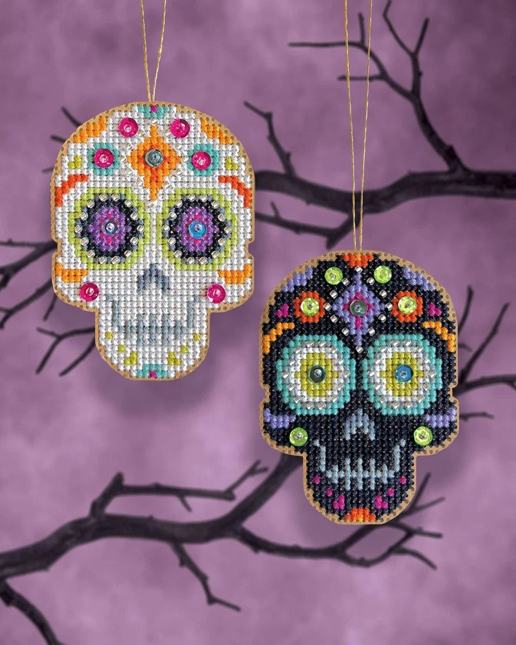 Boo'tiques Skulls - Halloween Cross Stitch Kit