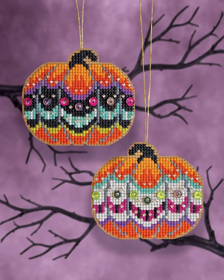 Boo'tiques Pumpkins - Halloween Cross Stitch Kit