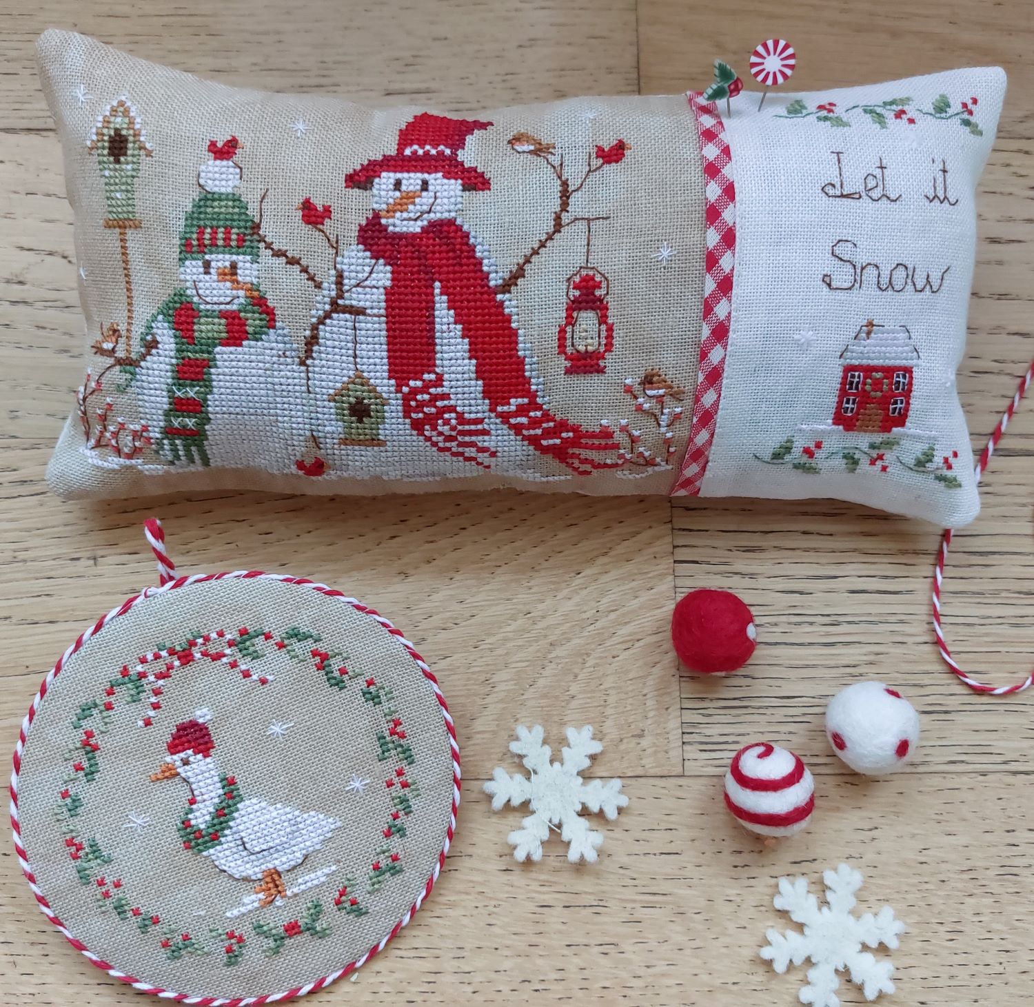 Let It Snow 2 - Christmas Cross Stitch Pattern