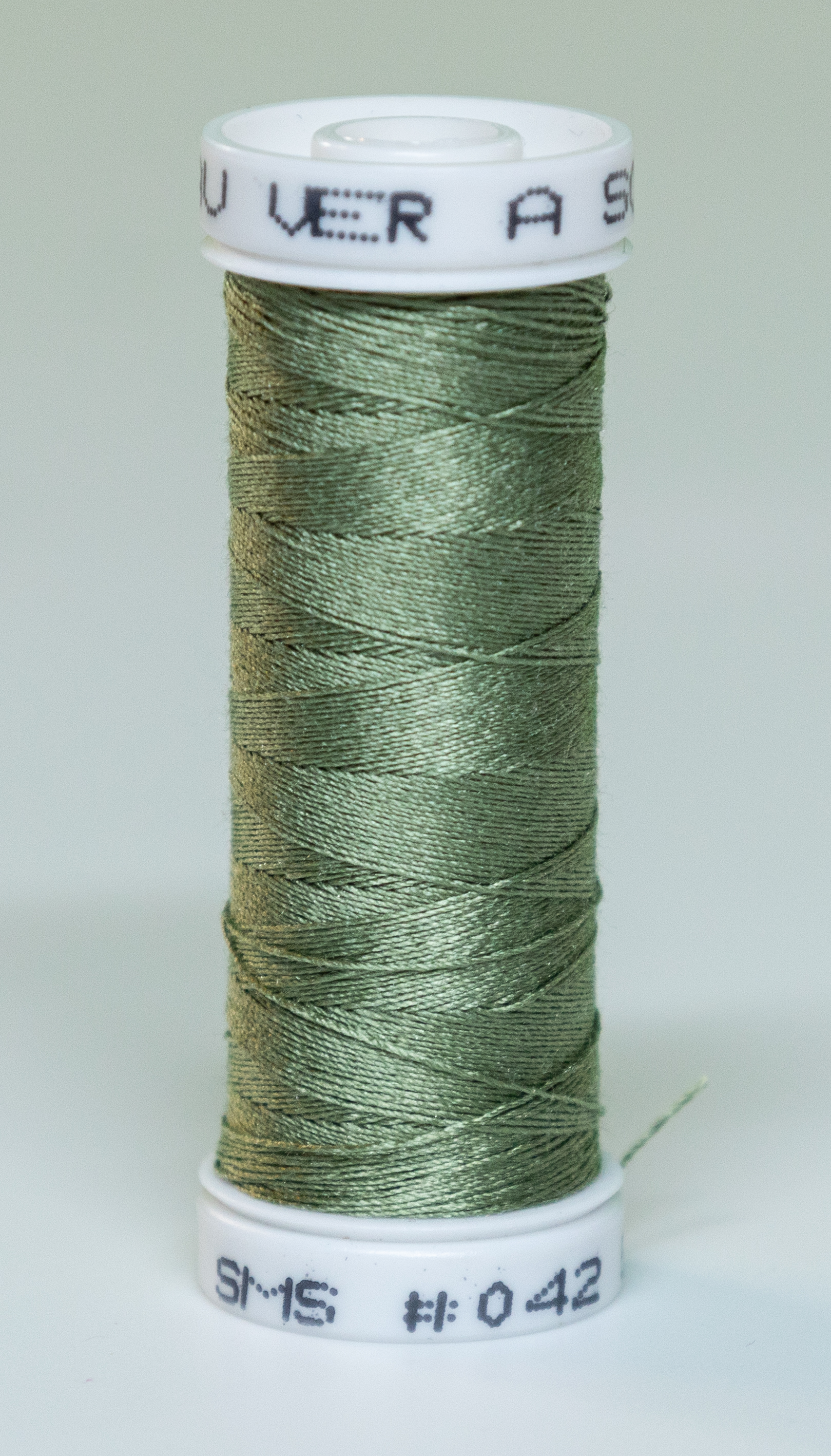 Au Ver A Soie - Silk 100/3 - 042