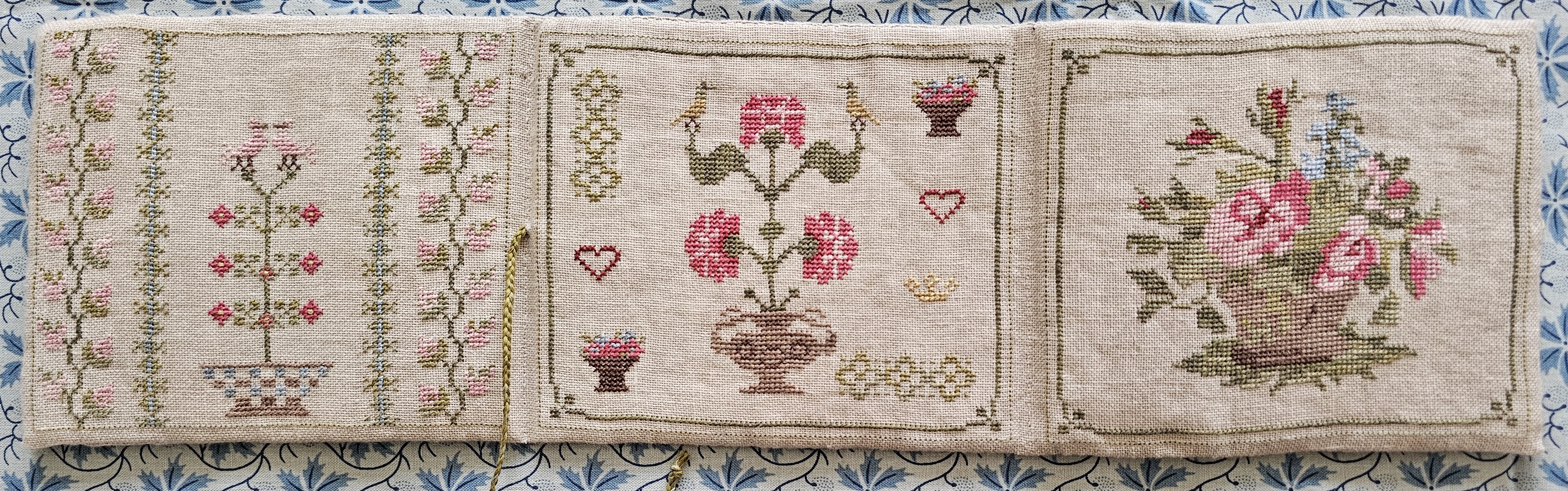 1830's Rose Basket Needlebook - Cross Stitch Pattern