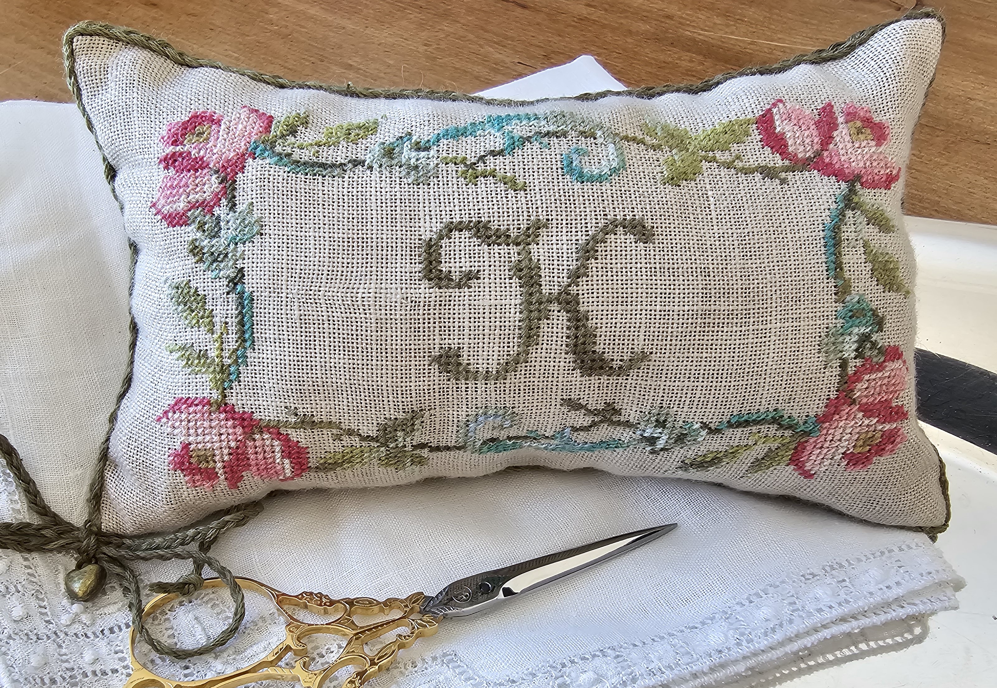 Roses and Scrolls - Cross Stitch Kit