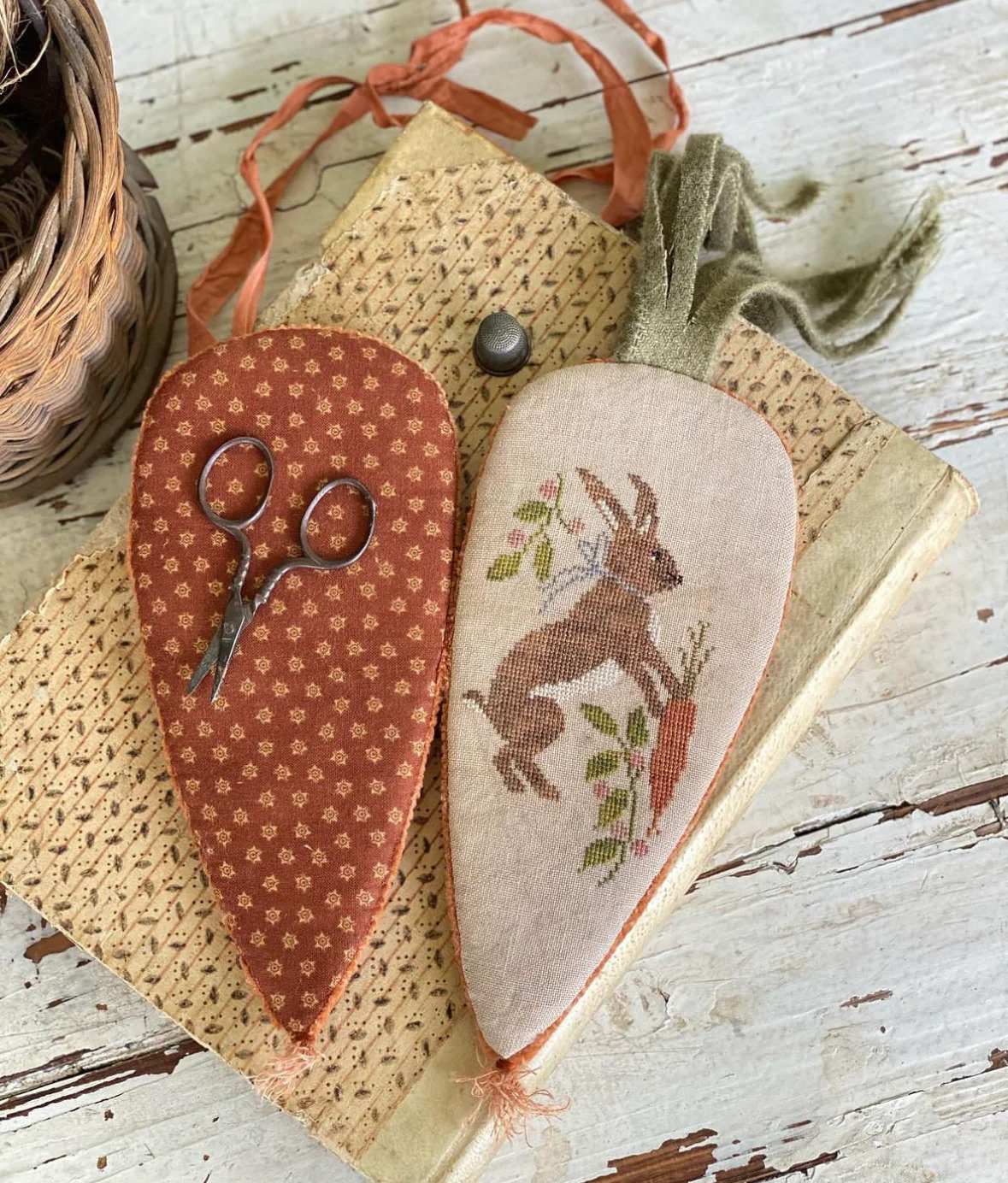 Velvet Carrot Needle Book - Cross Stitch Pattern