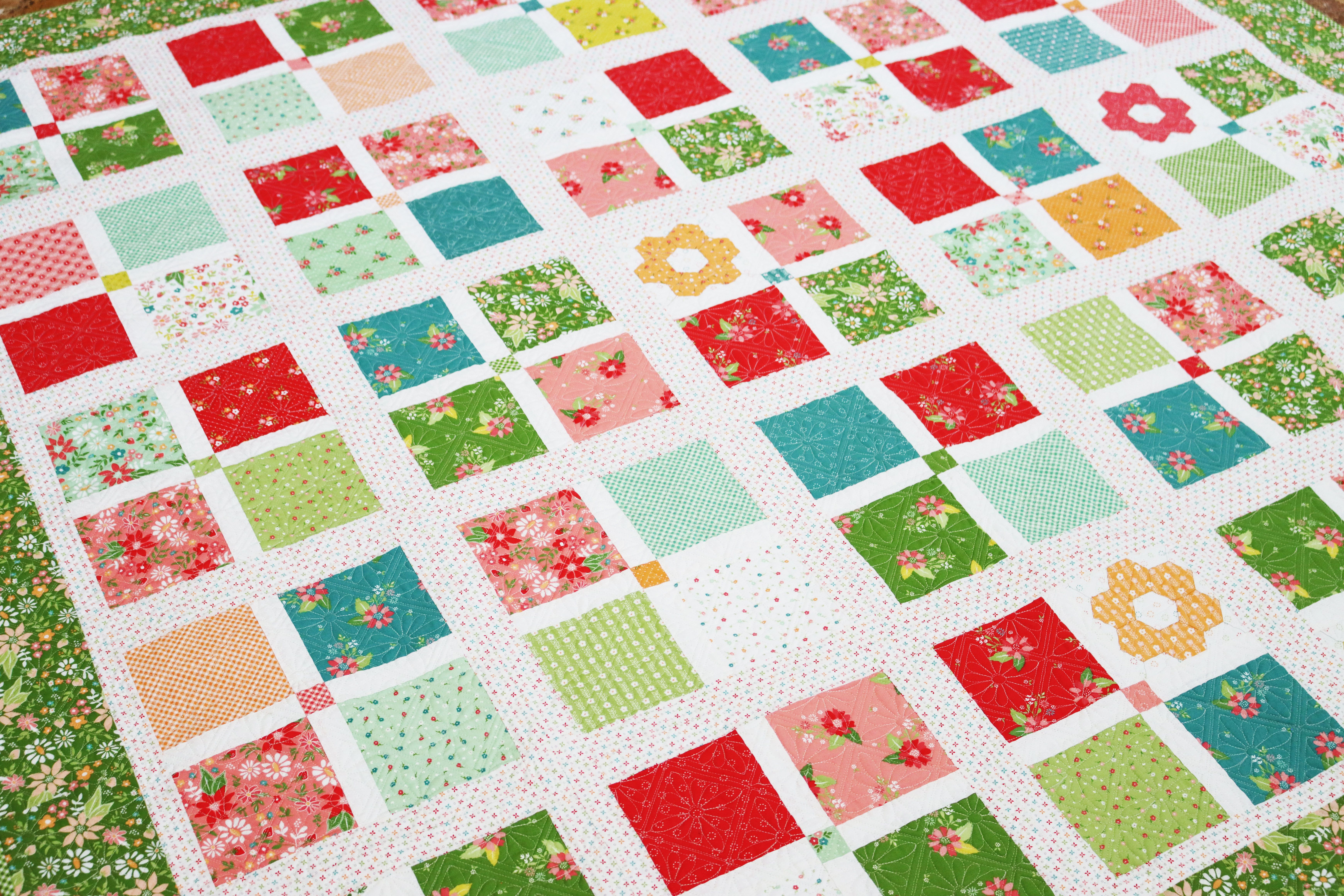 Strawberry Lemonade Lemonade - Quilt Fabric
