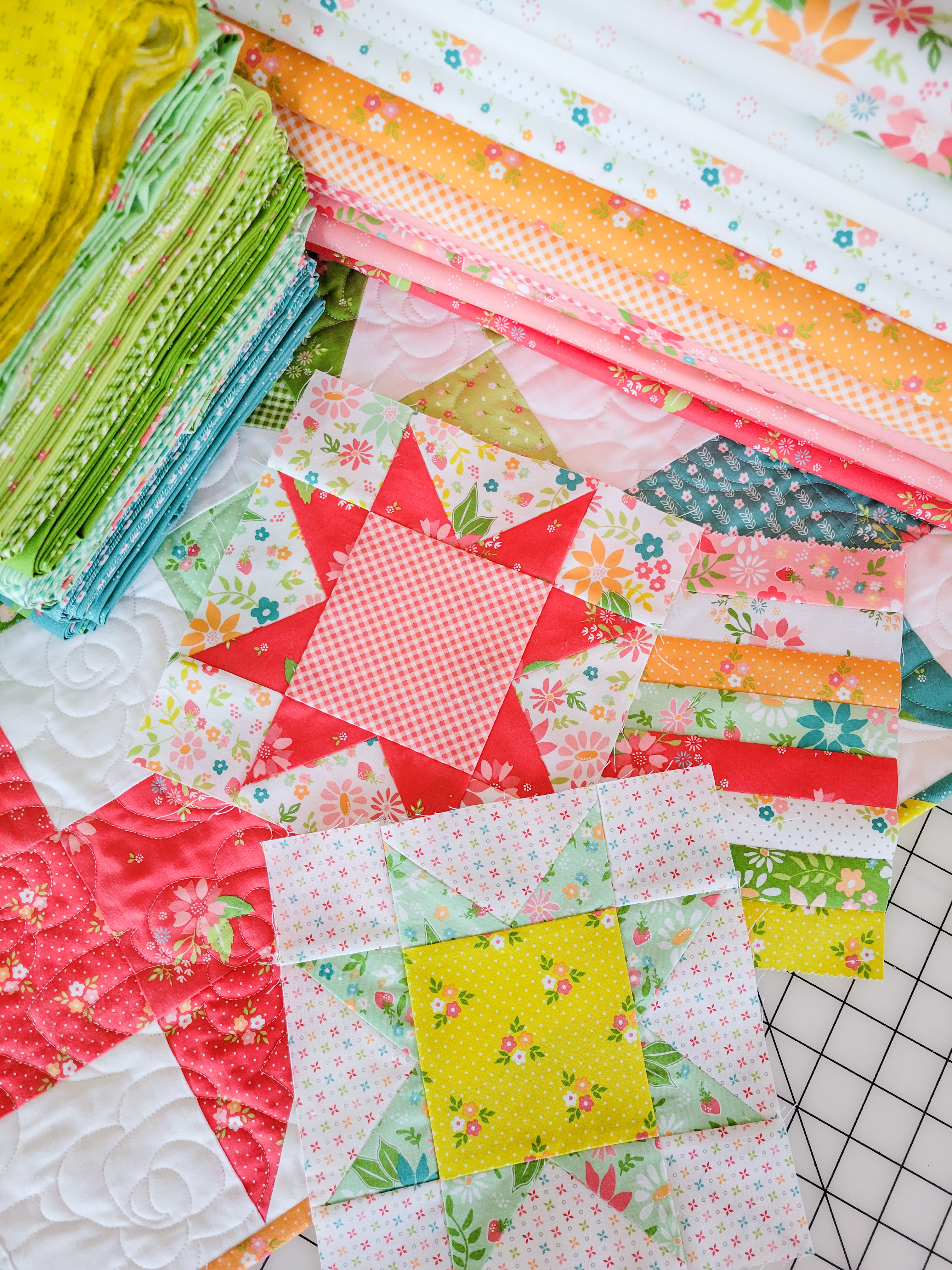 Strawberry Lemonade Lemonade - Quilt Fabric