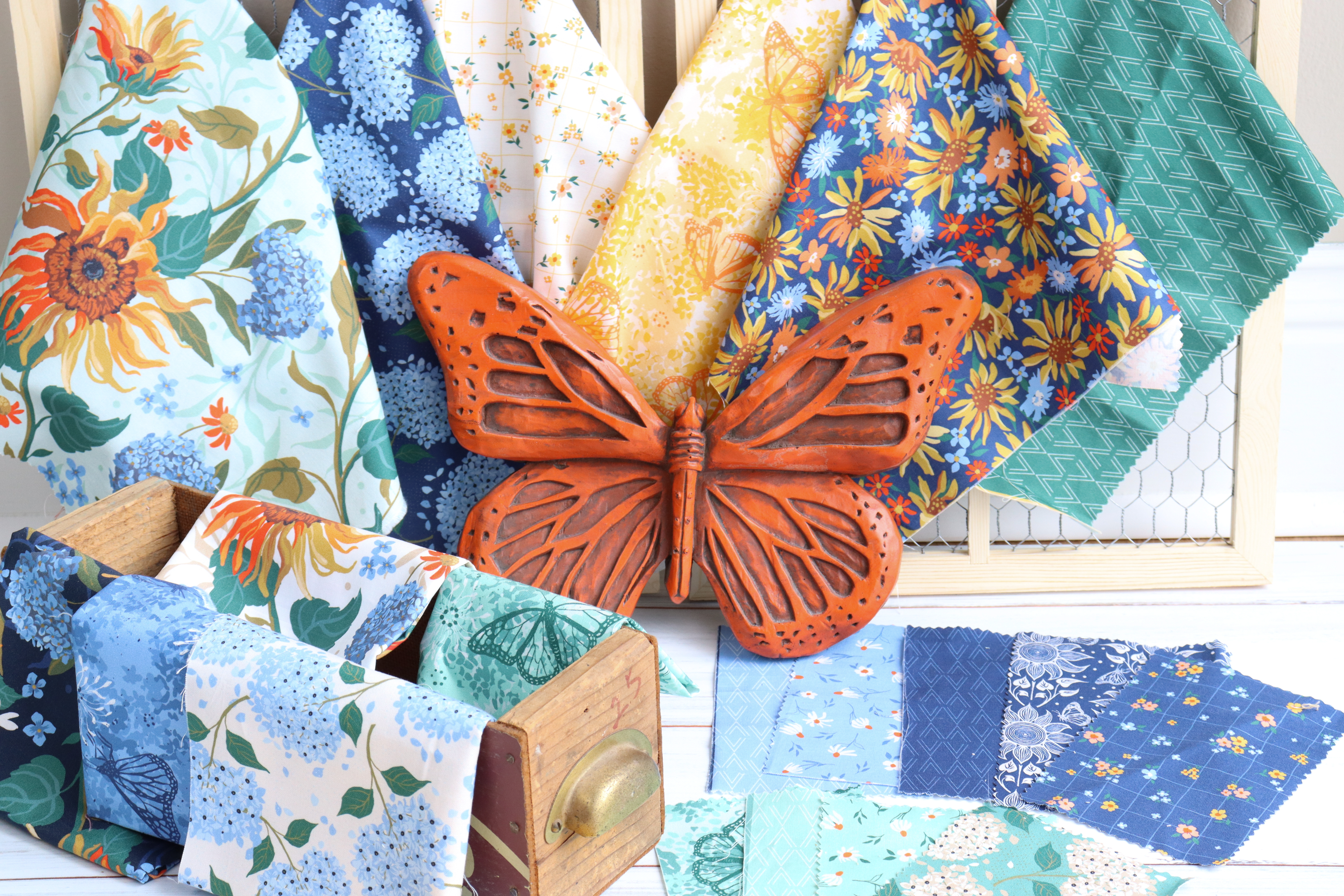 Sundance Sun Medallions Cloud - Quilt Fabric
