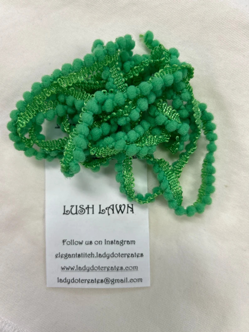 Lush Lawn Pom Pom Trim (2 yards)