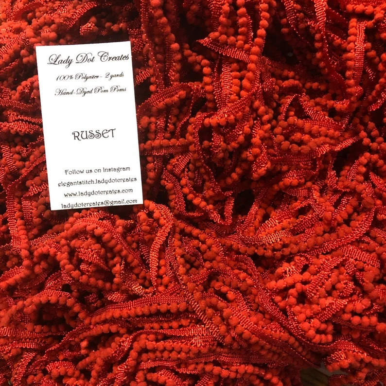 Russet Pom Pom Trim (2 yards)