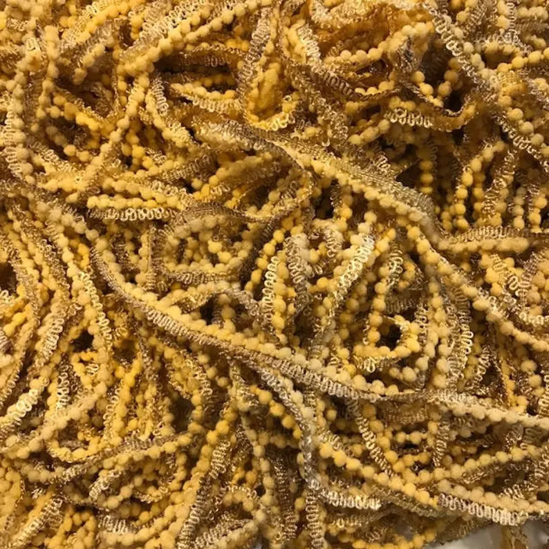 Sandy Gold Pom Pom Trim (2 yards)