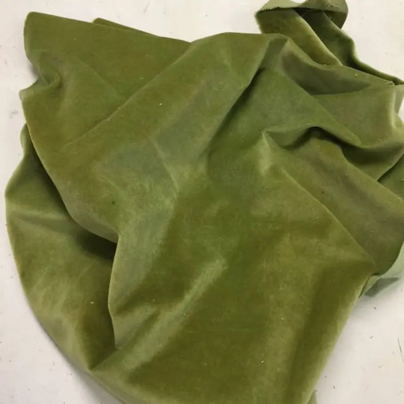 Pea Pod Velveteen 18" x 10"