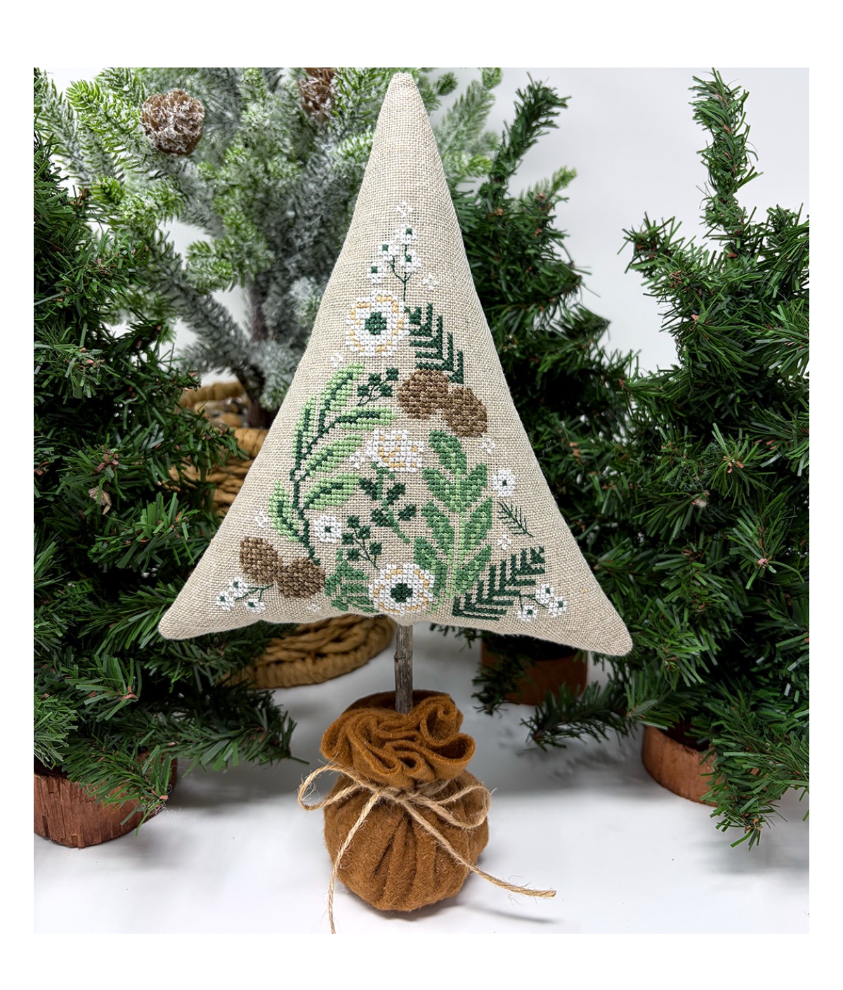 Winter Foliage Tree - Cross Stitch Pattern