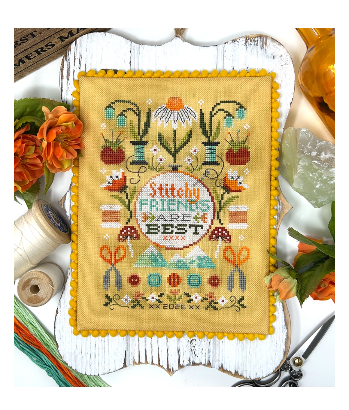 Stitchy Friends are Best - Cross Stitch Pattern , zoomed in. Select this picture to zoom back out.